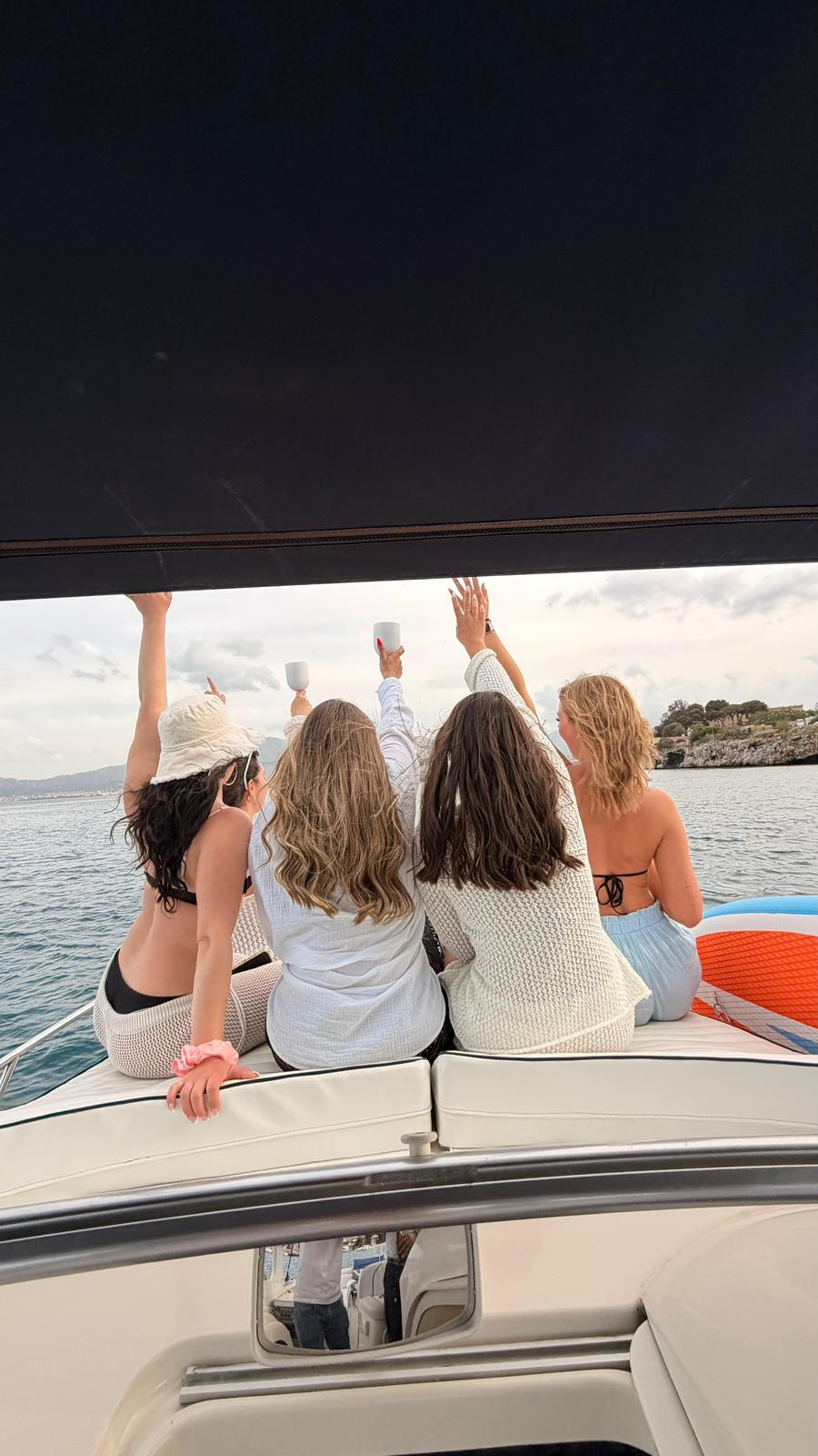 Tour in Barca a Palermo: l’Esperienza Imperdibile per Scoprire la Costa Siciliana